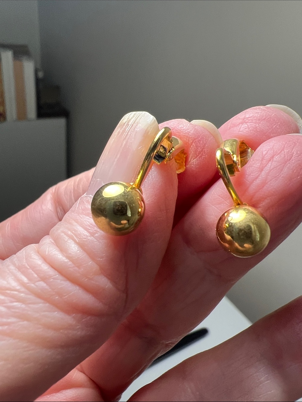 Gorgeous Golden Clip-On Ball Earrings - Vintage